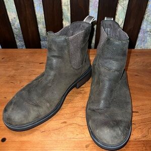 UGG Women's Gray Chelsea Boots